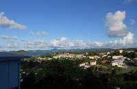 Appartement avec jolie vue dégagée sur campagne, village et mer