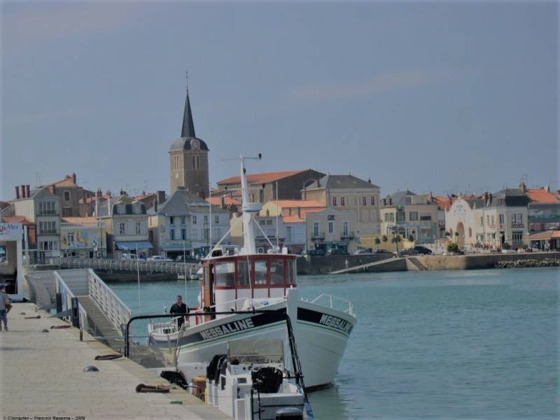 maison de charme avec cour au coeur des sables d'olonne