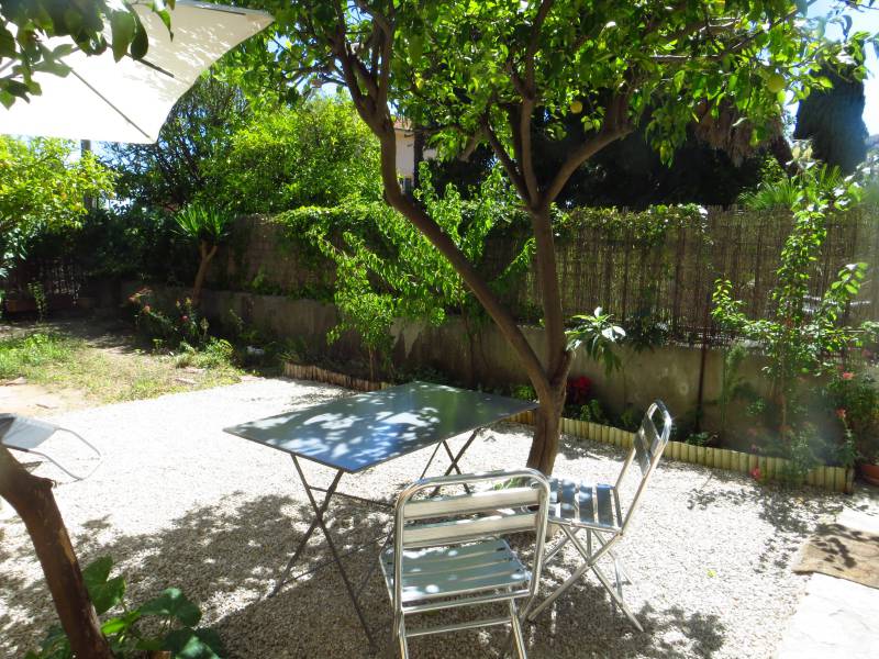 Appartement de charme avec jardin dans maison 1900