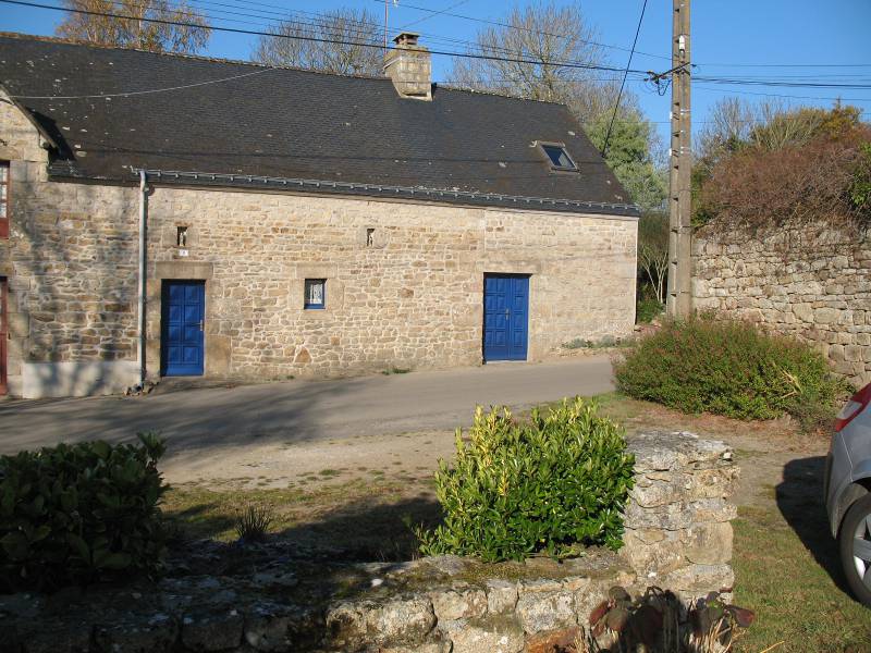 Maison  indépendante en pierres ,entièrement rénovée,sur la Ria d'ETEL