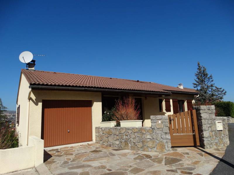 Villa indépendante dans l'Aveyron, face au Viaduc de MIllau