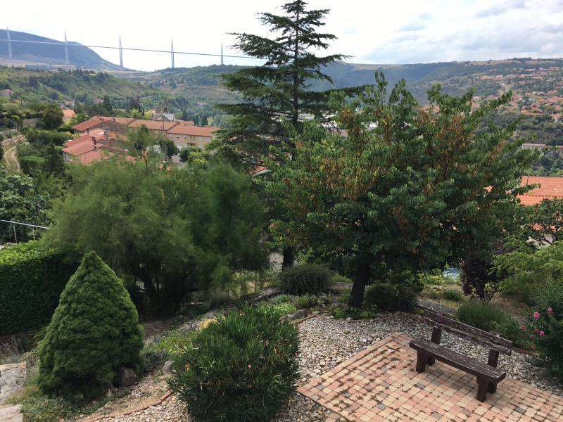 Villa indépendante dans l'Aveyron, face au Viaduc de MIllau