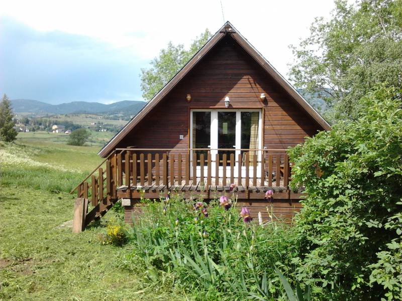 chalet en pleine nature proche cité fortifiée de MONT-LOUIS  et de FONT-ROMEU  sur 4000M2 de terrain