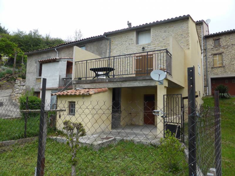 Maison indépendante avec terrasse et jardin