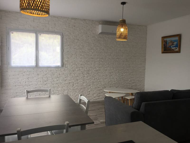 Appartement neuf climatisé  et lumineux avec terrasse de 32 m2 vue sur la Nature dans l'Hérault