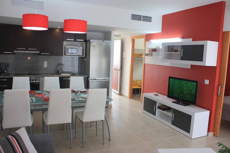 appartement moderne en bordure des canaux, 900m de la mer