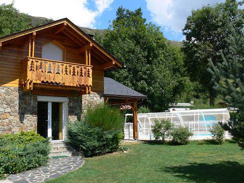 CHALET indépendant avec piscine privée en Ariège