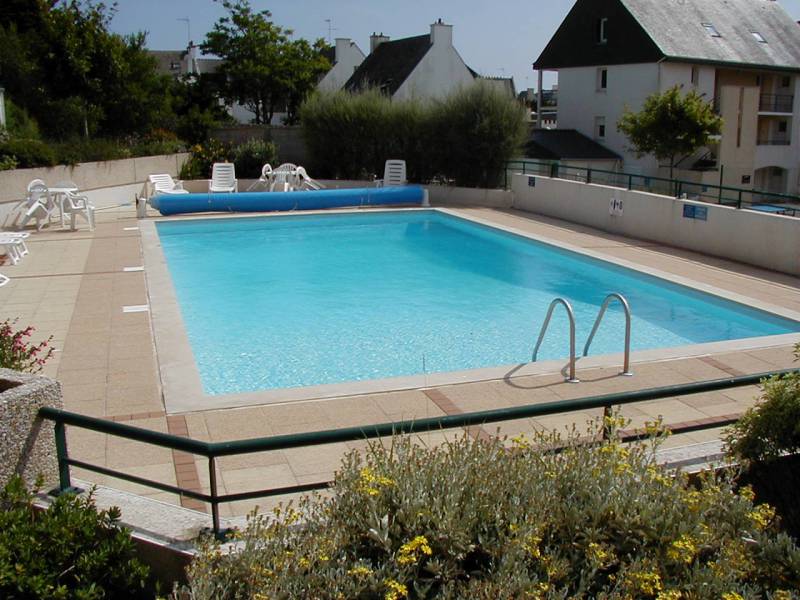 studio avec piscine bord de mer