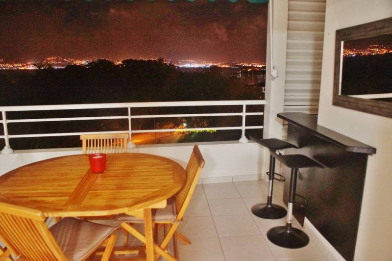 APPARTEMENT VUE MER EN MARTINIQUE  aux TROIS ILETS